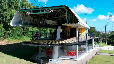 Imagem representativa: 1º etapa: O passeio começa na Estação Motriz - Parte mais baixa do parque