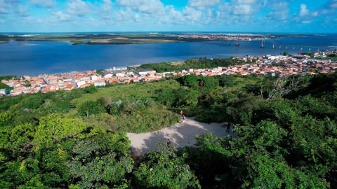 Quarta etapa | Seguir por uma trilha de fácil acesso que leva até um mirante natural
